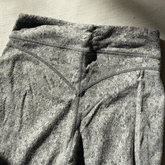 Gymshark heathered grey leggings + sports bra set - Picture 2 of 3